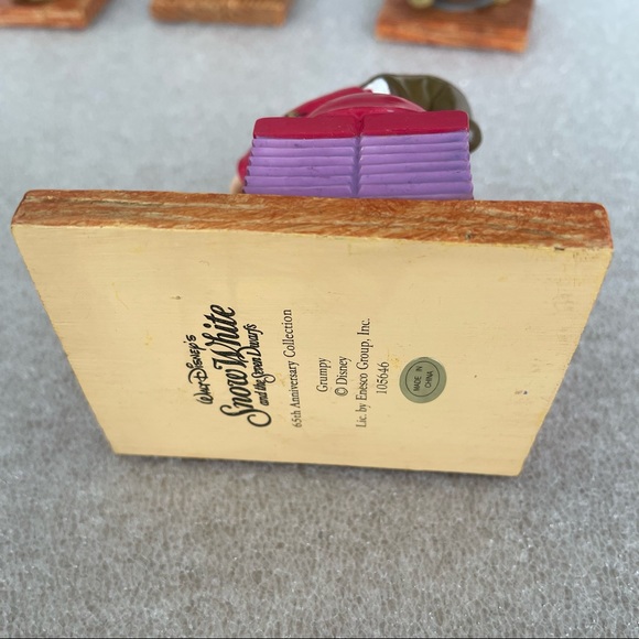 Disney’s “Snow White & the Seven Dwarfs” 65th Anniversary Collection - Picture 6 of 16